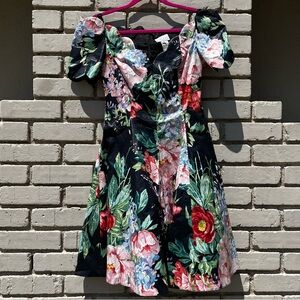 Vintage Expo Scallop Edge Floral Tea Gown in Black - Size 8